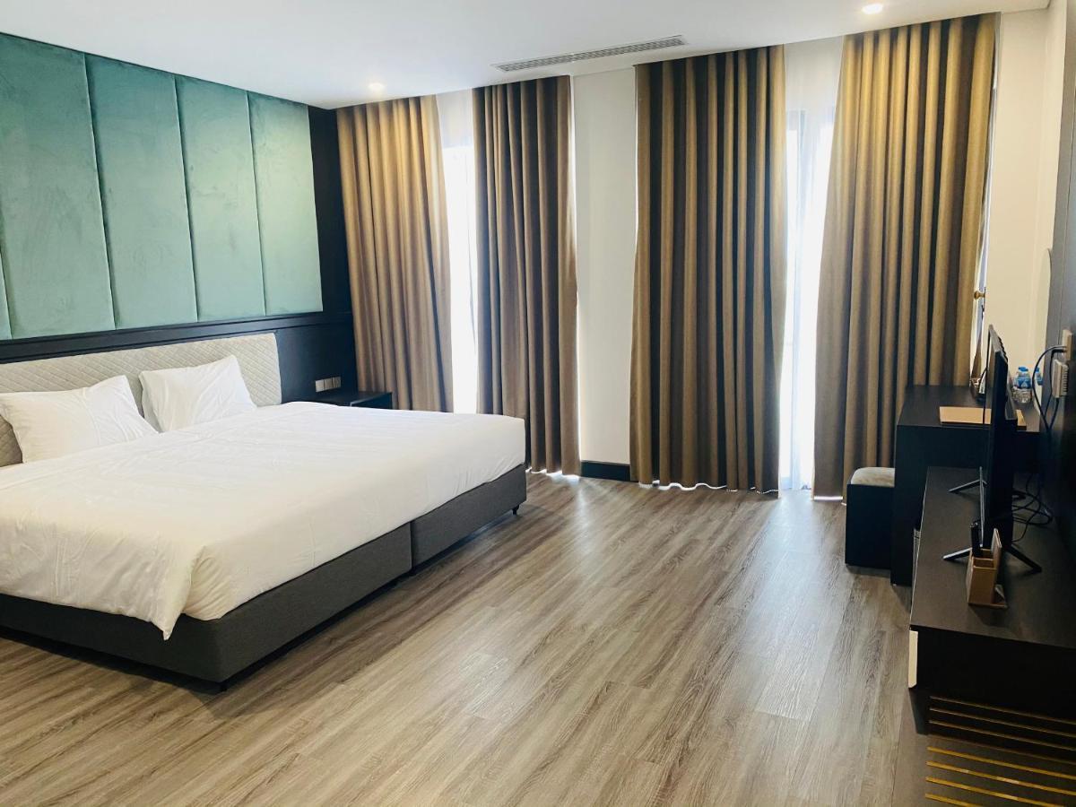 Diamond Hotel Van Don Cam Pha 외부 사진