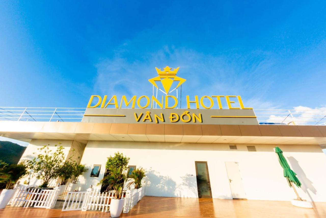 Diamond Hotel Van Don Cam Pha 외부 사진