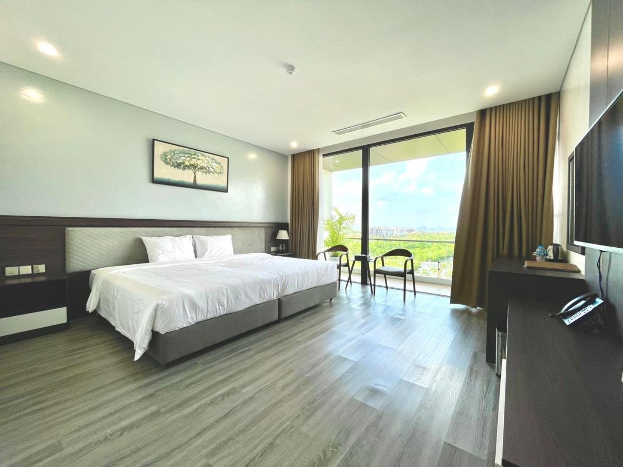 Diamond Hotel Van Don Cam Pha 외부 사진
